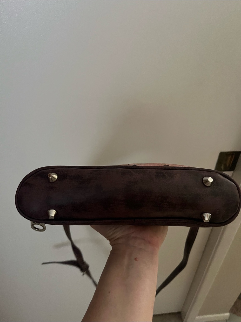 Western Laser-Cut Conceal Carry Crossbody Bag - Picture 5 of 11